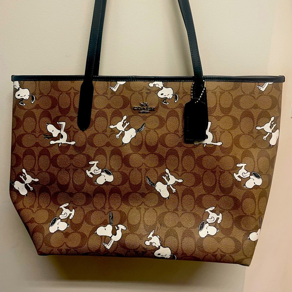 Snoopy Coach Tote